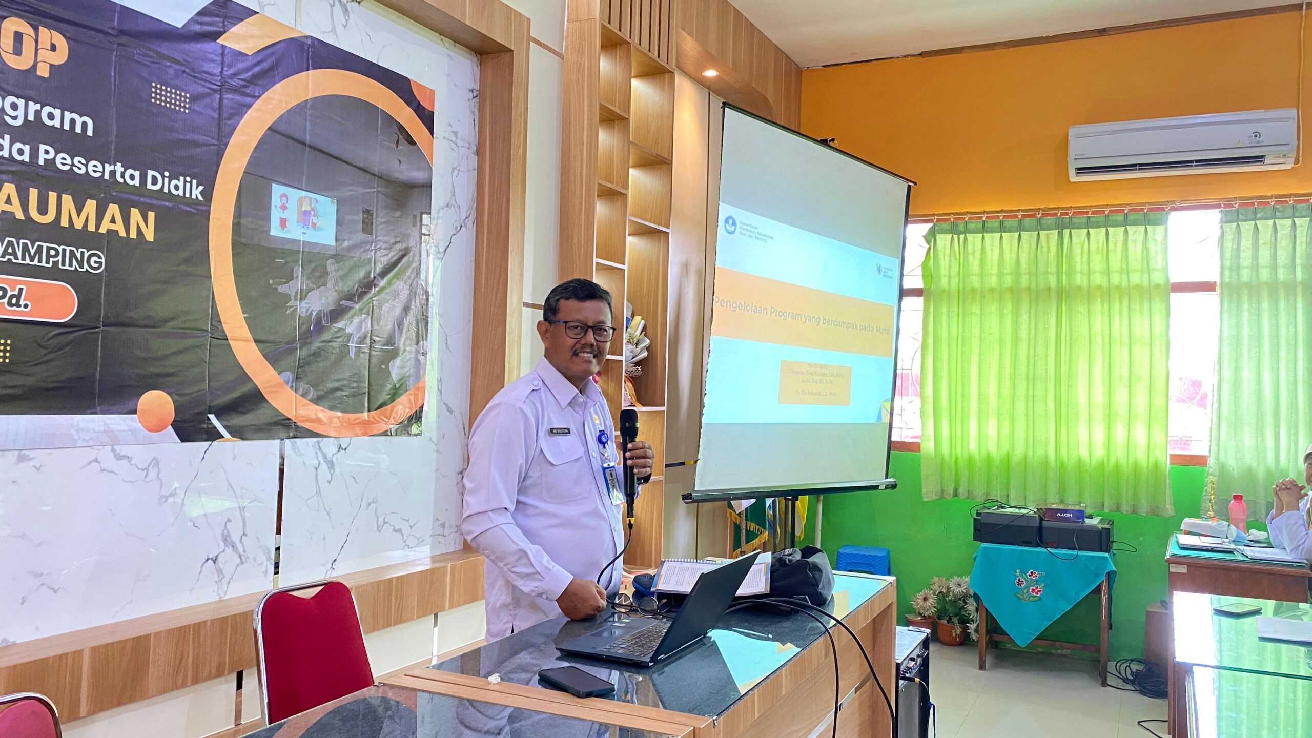 WORK SHOP PROGRAM BERDAMPAK PADA MURID
