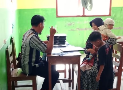 Pembagian Rapor Semester 1 TP. 2024-2025