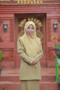 SRI WININH LESTARI, S.Pd